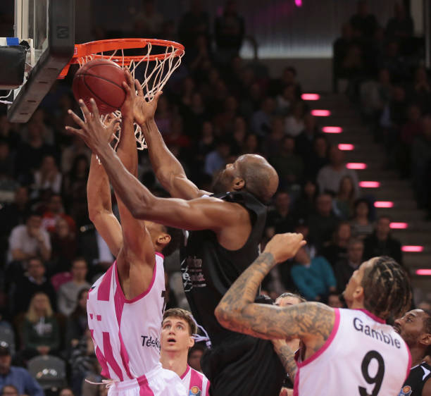 产生广泛影 产生广泛影