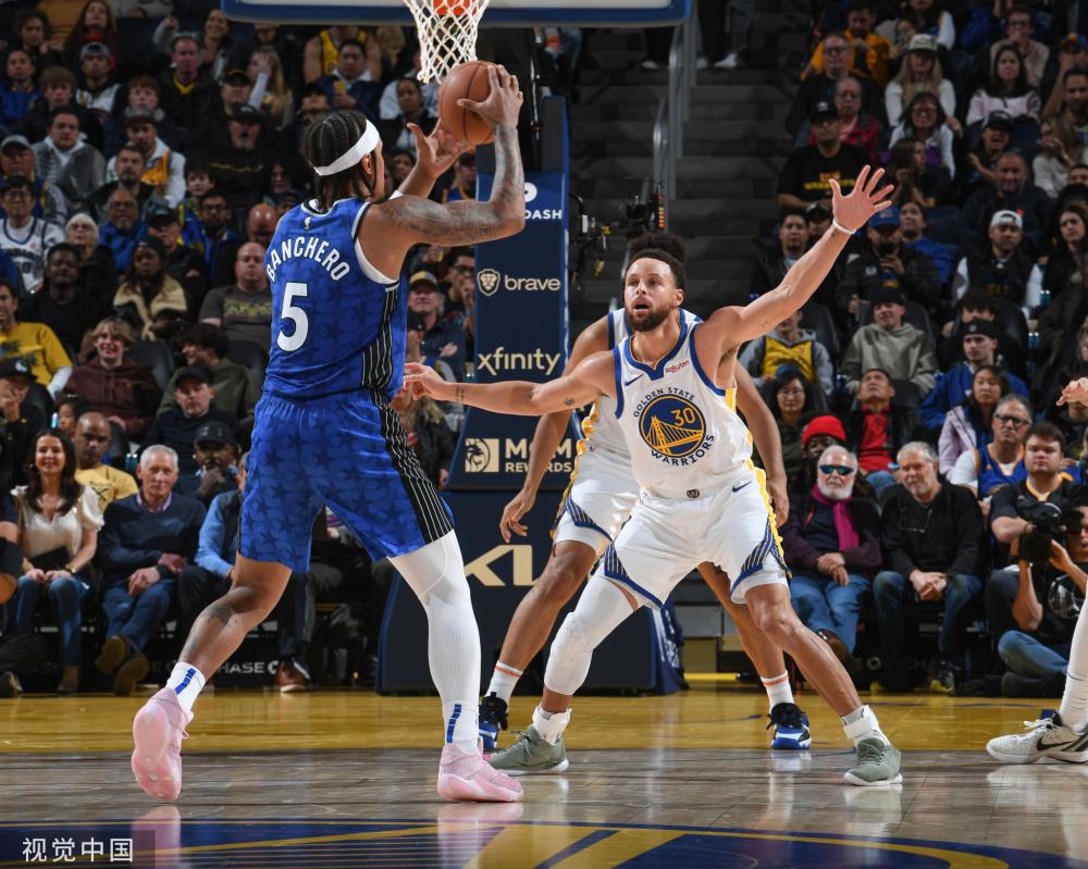 球员正在逐 球员正在逐