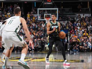 这名年轻中 这名年轻中